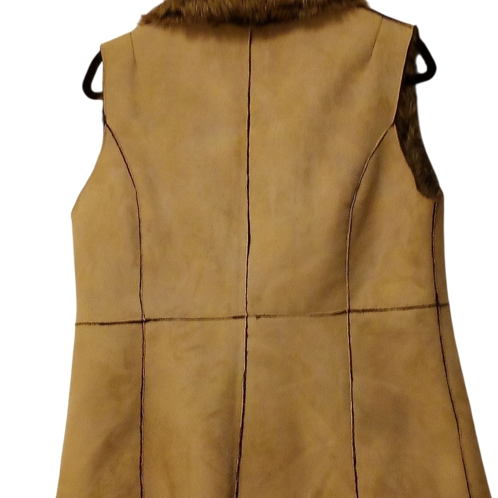 Fever -Vintage Faux Fur, Full Vest Polyester Suede, Size L Tan, 1 Button Closure - Picture 6 of 16